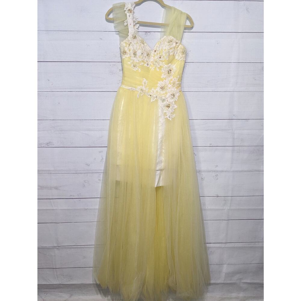 Sherri Hill Lemon Lace Maxi Dress